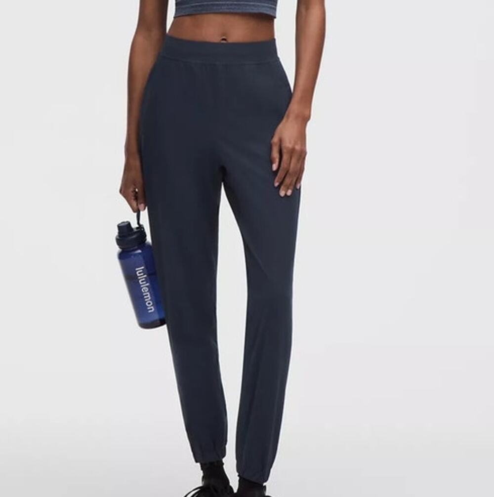 Lululemon Adapted state High Rise Jogger